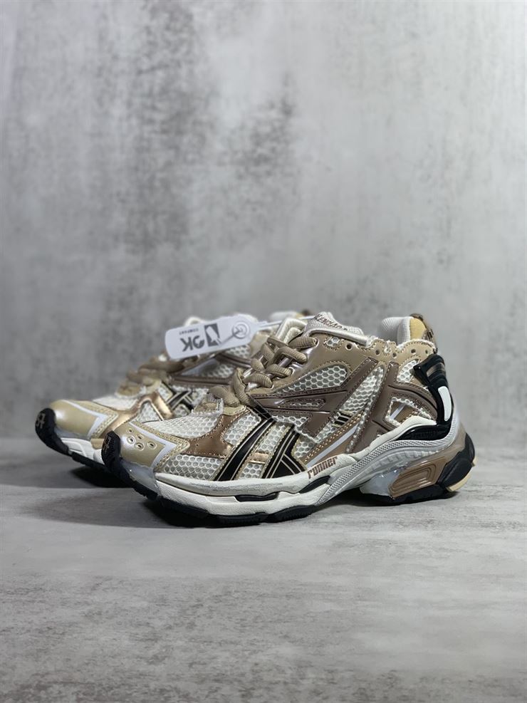 BALENCIAGA RUNNER SNEAKERS IN BEIGE – BLA053