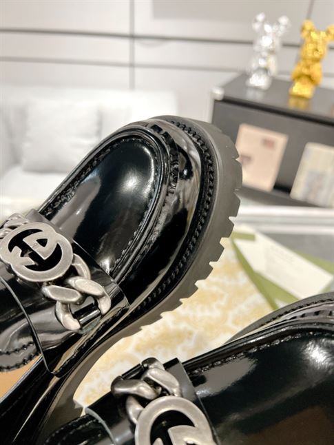 GUCCI WOMEN’S LUG SOLE LOAFER – GL027