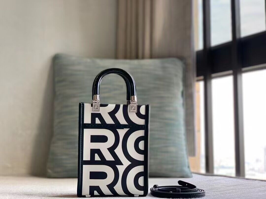 FENDI MINI SUNSHINE SHOPPER TWO TONE LEATHER FENDI BY MARC JACOBS MINI BAG – F040