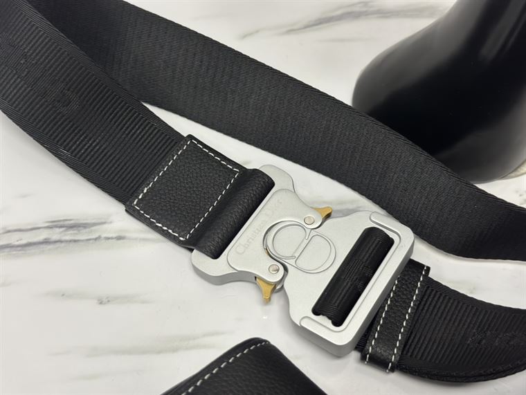 DIOR SADDLE BAG BLACK GRAINED CALFSKIN – DIO042