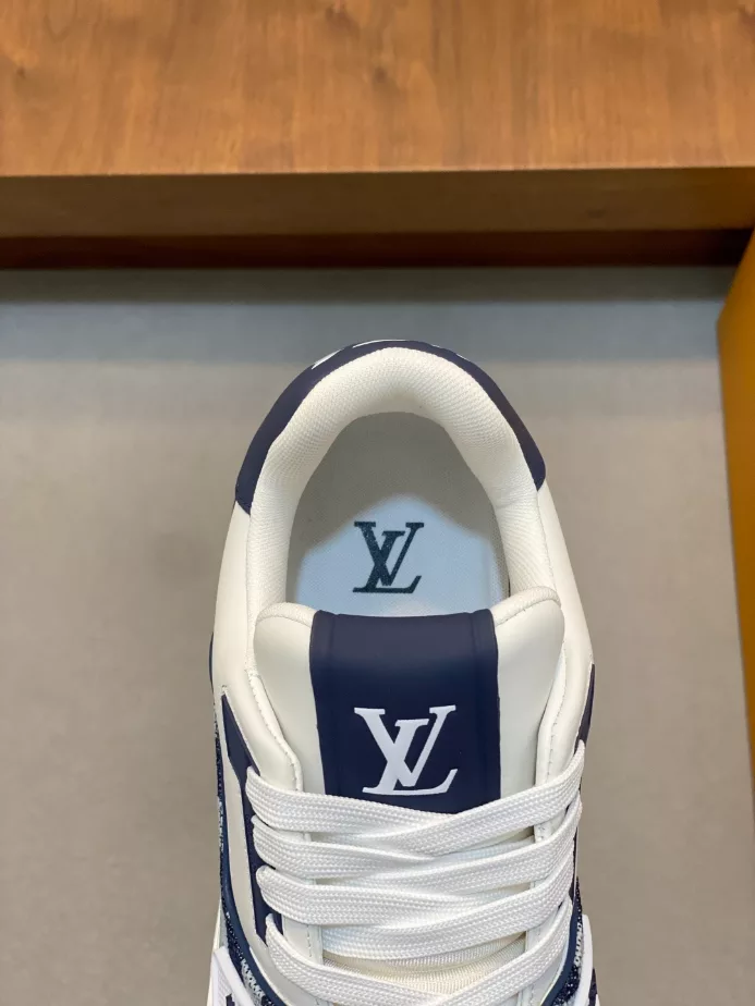LOUIS VUITTON TRAINER SNEAKER – LVS244