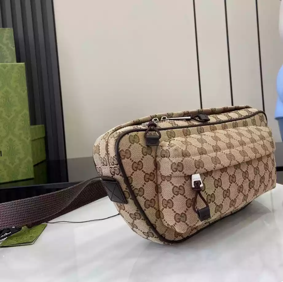 GG jumbo small belt bag in black leather – BG080