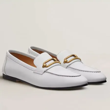 Hermes Women’s Colette Loafers in White Leather – HM068