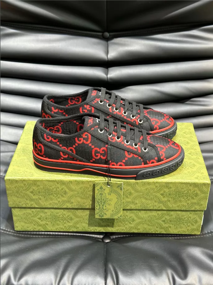 GUCCI TENNIS 1977 SNEAKER – GCC296