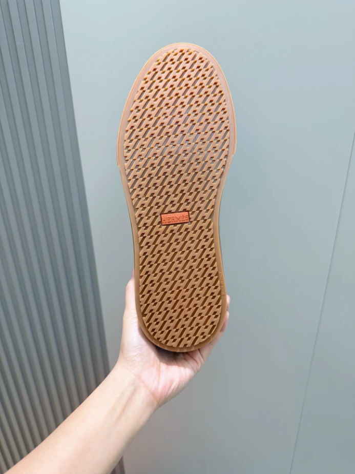 Hermes High-Top Deep Sneaker – HM092