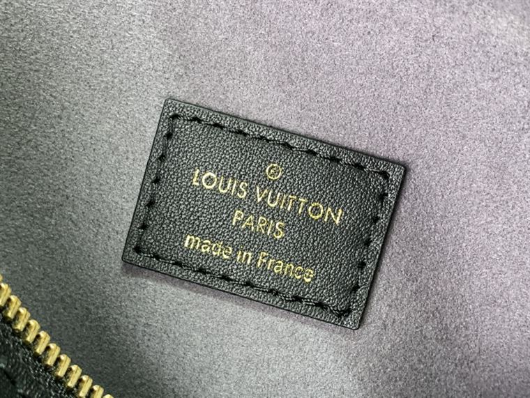 LOUIS VUITTON SIDE TRUNK Black – LW087