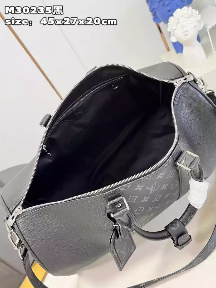 KEEPALL 50 BANDOULIERE TAIGA COWHIDE LEATHER AND MONOGRAM ECLIPSE COATED CANVAS M30235  – LW371