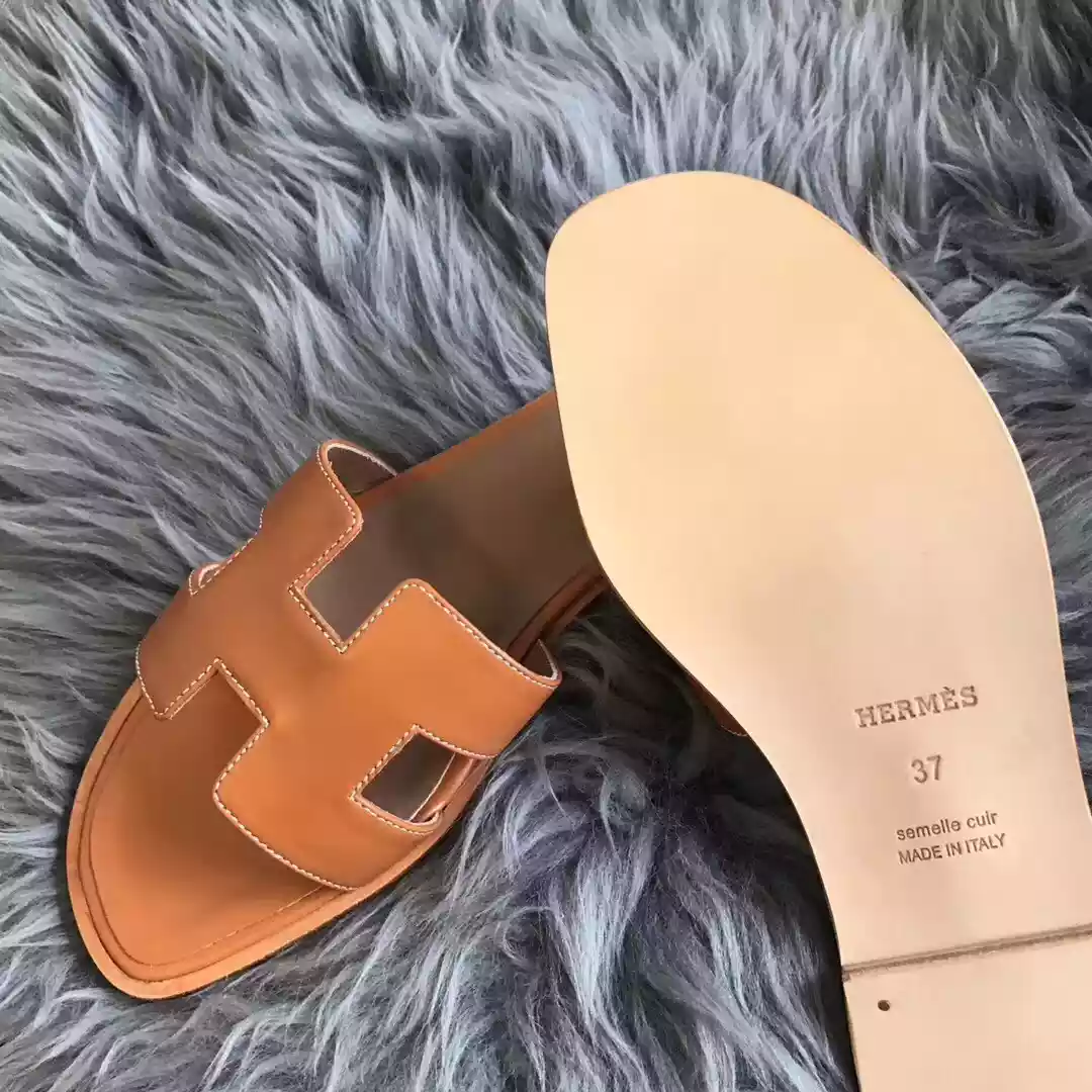 HERMES ORAN SLIDE SANDALS IN BROWN SWIFT CALFSKIN – HMSD129