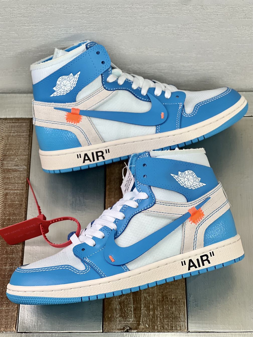 AIR JORDAN 1 RETRO HIGH OFF-WHITE UNIVERSITY BLUE – OFW031