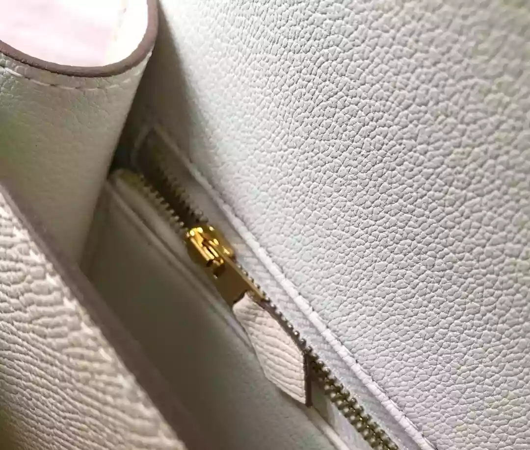 Hermes White Constance MM 24cm Epsom Leather Bag – HW036