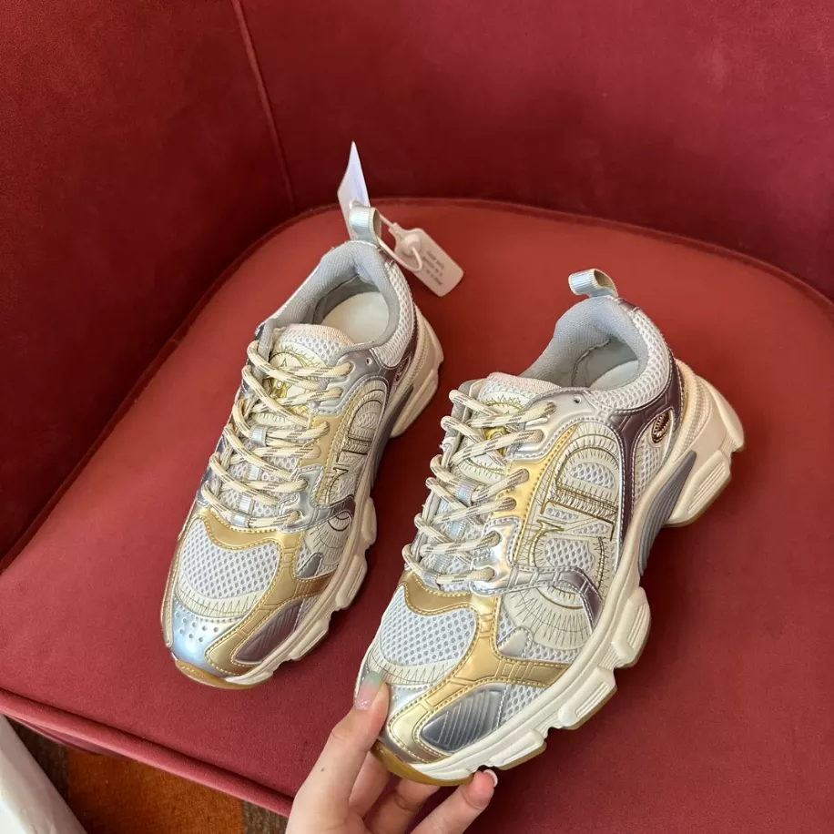 DIOR CHRONO SNEAKERS – DO0149