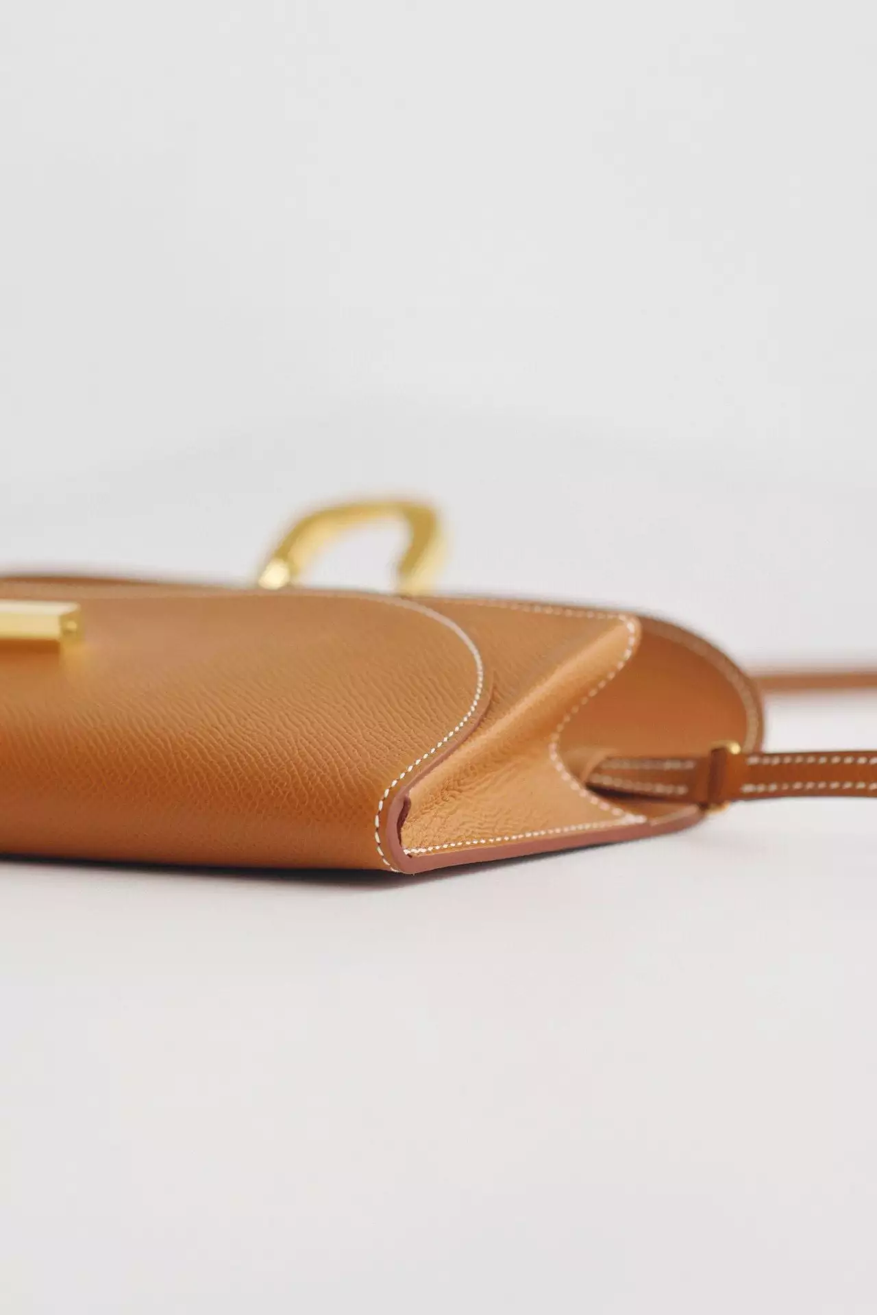 Hermes Maillon To Go Wallet in Gold Epsom Calfskin – HW173