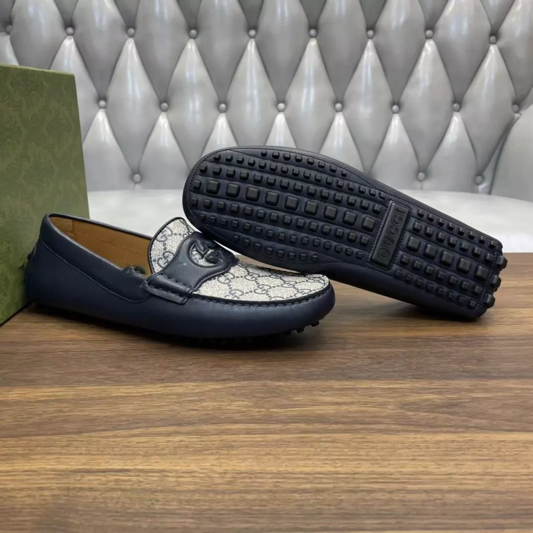 MEN’S INTERLOCKING G DRIVER BLUE LEATHER – GL108