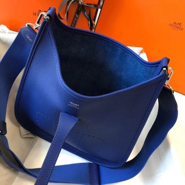 Hermes Evelyne III 29 PM Bag In Blue Electric Clemence Leather – HW067