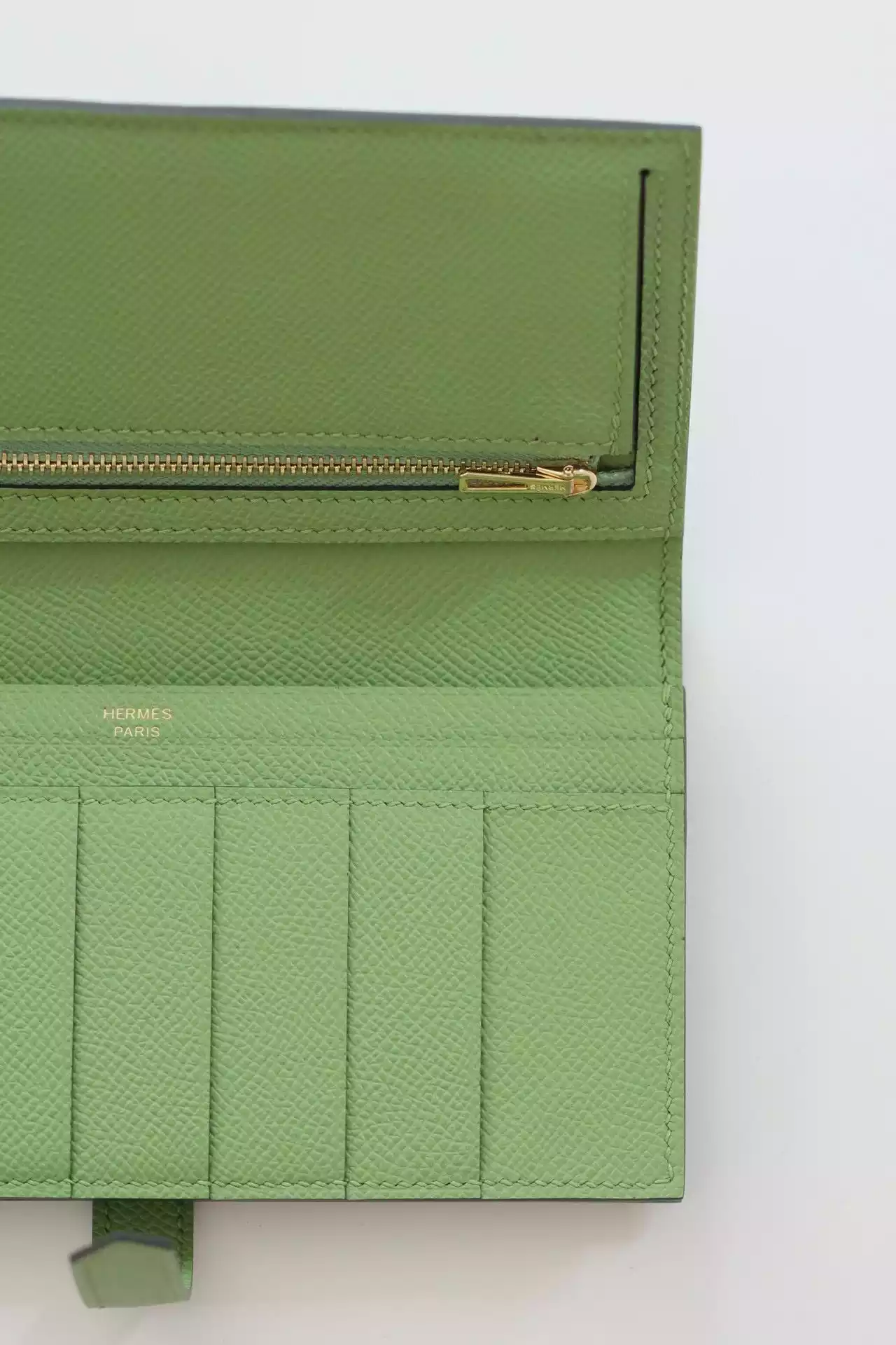 Hermes Bearn Long Handmade Wallet in Vert Criquet Epsom Calfskin – HW143