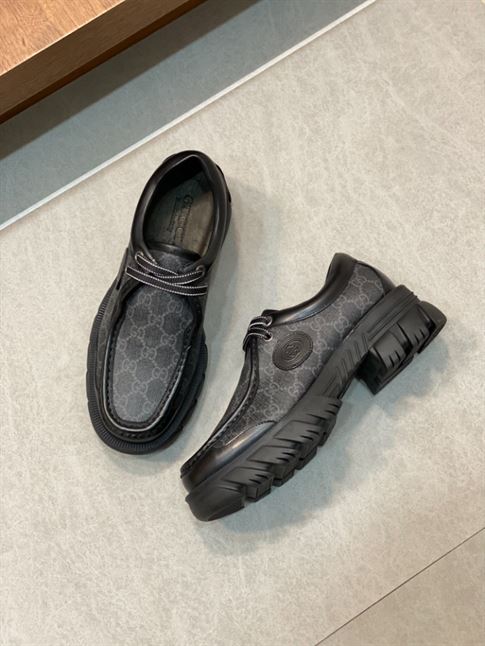 GUCCI GG SUPREME LACE-UP LOAFERS – GL029