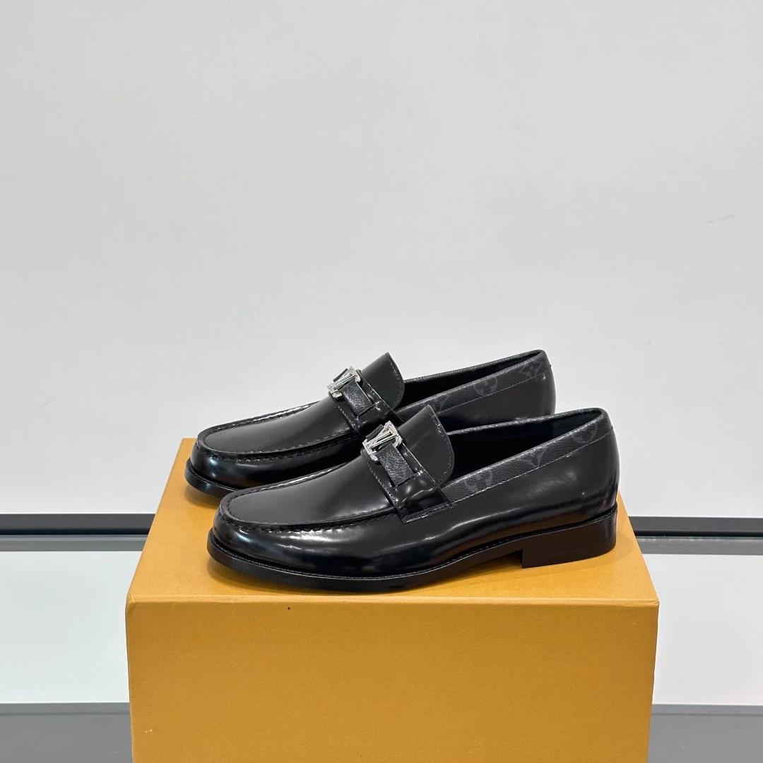 MAJOR LOAFERS IN BLACK – VL051