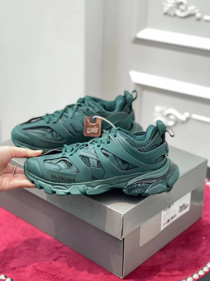 BALENCIAGA TRACK SNEAKER – BLA144