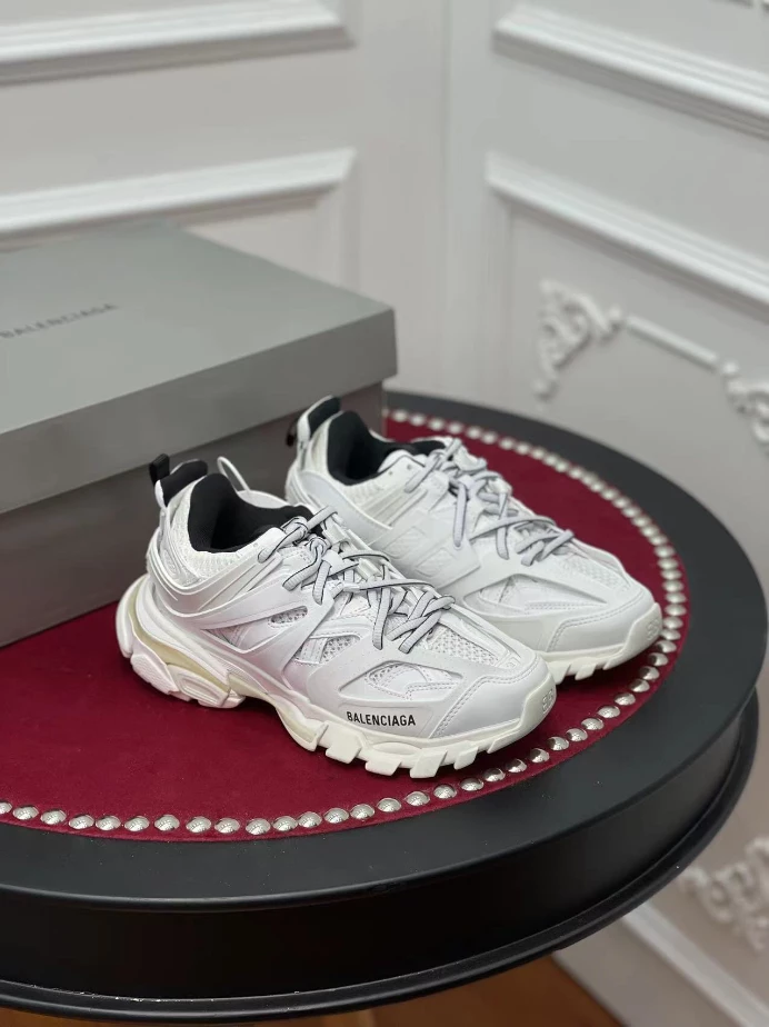 BALENCIAGA TRACK SNEAKER – BLA126