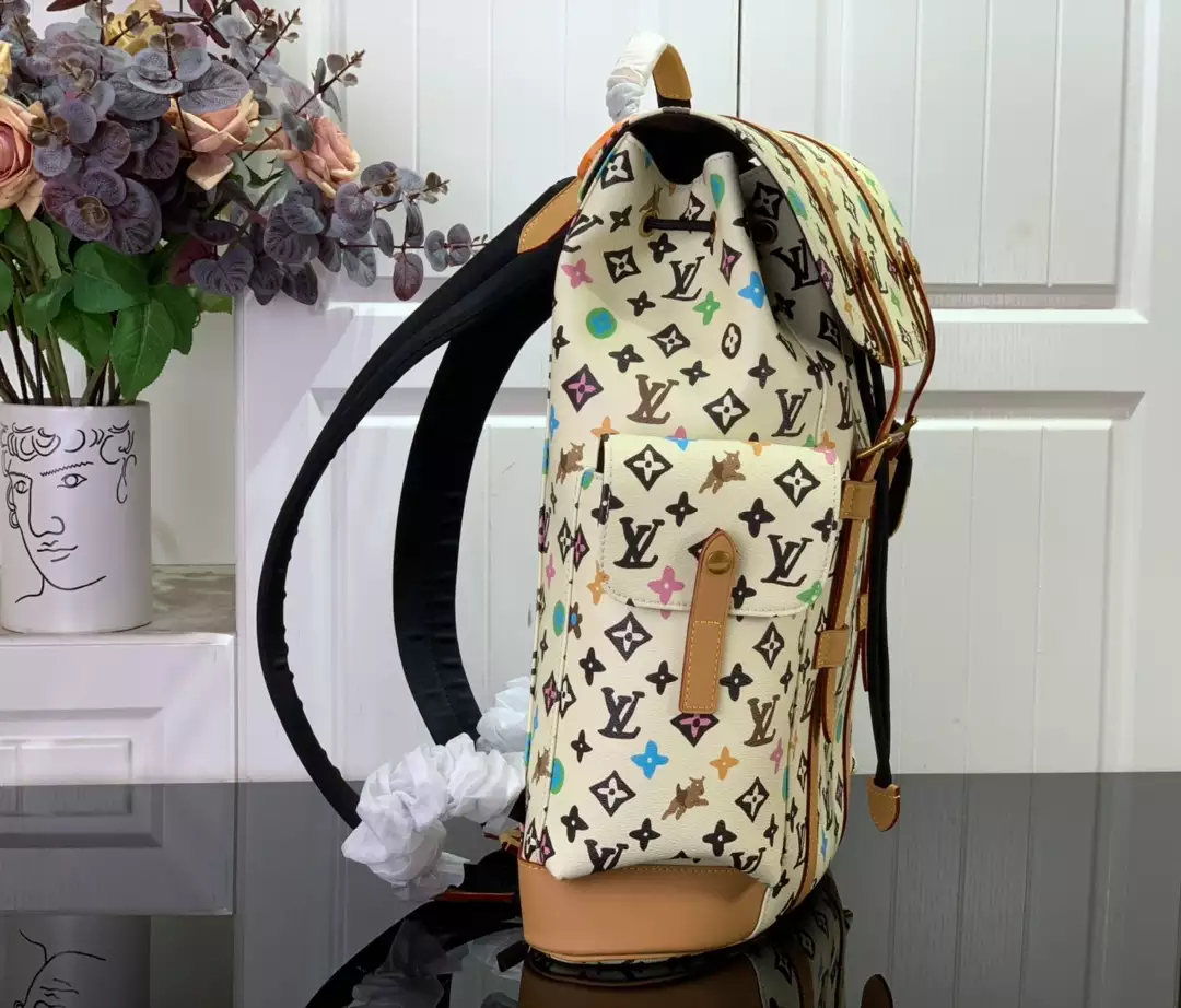 LV Christopher MM Backpack in Vanilla Monogram Craggy Coated Canvas – LW186
