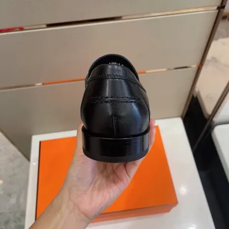 Hermes Men’s Destin Loafers In Black Calfskin – HM047