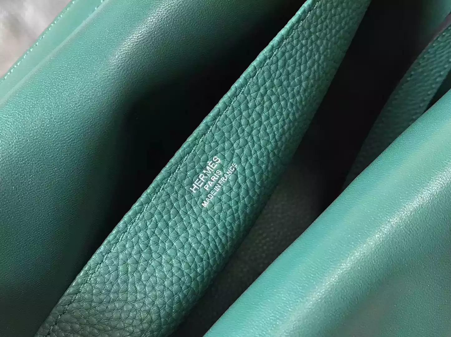 Hermes Halzan 31cm Bag In Malachite Clemence Leather – HW098