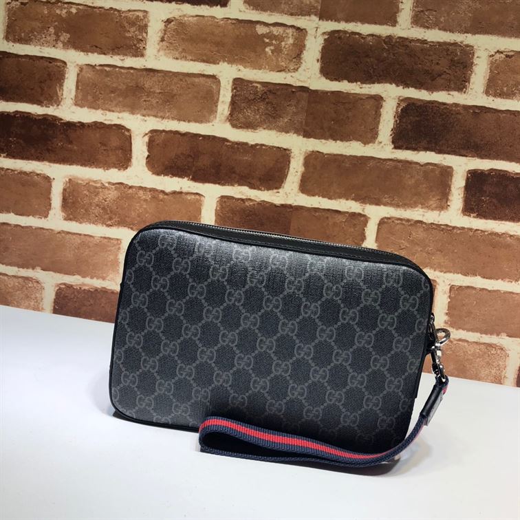 GUCCI GG SUPREME CLUTCH – BG029