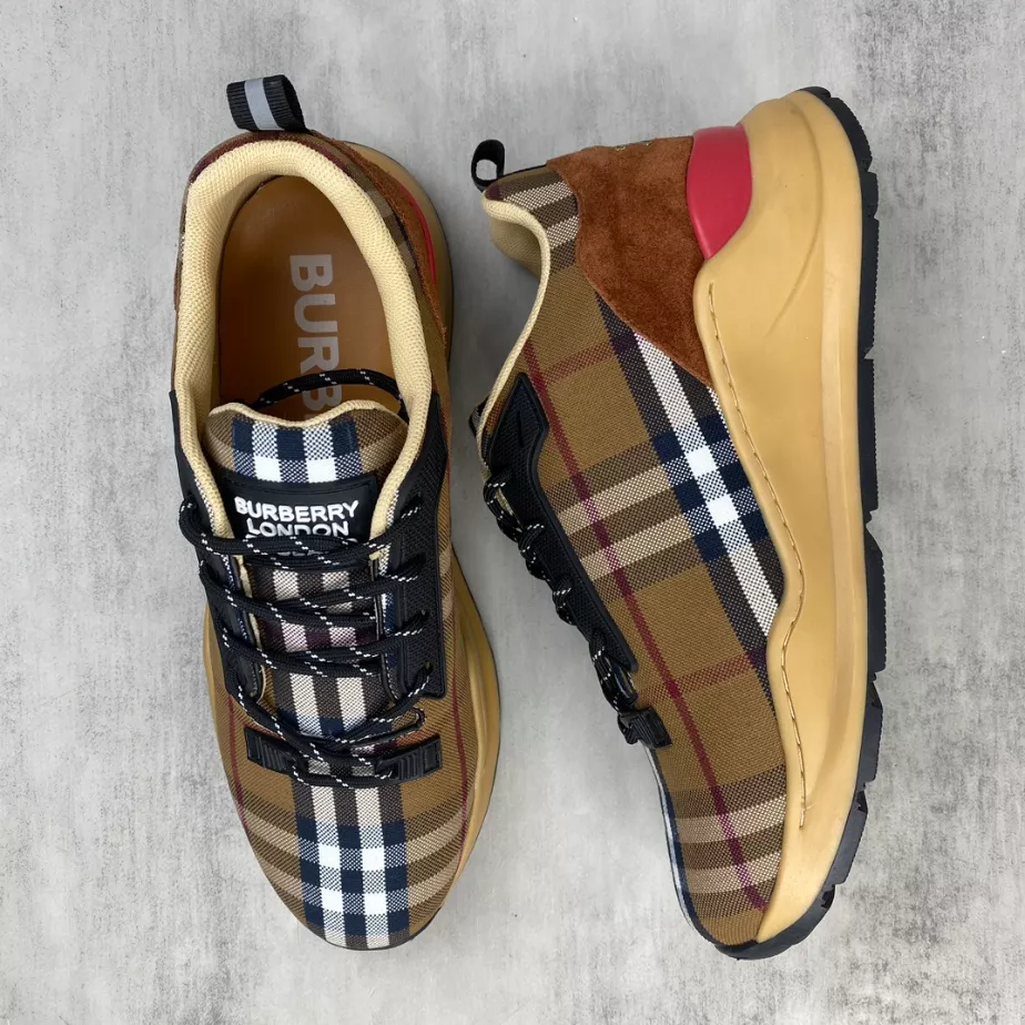 BURBERRY PLATFORM SNEAKERS – BBR062