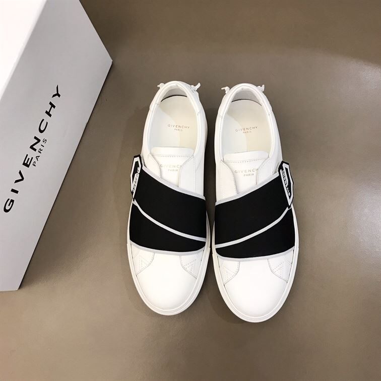 GIVENCHY ELASTICATED LOGO STRAP SNEAKERS – GVC004