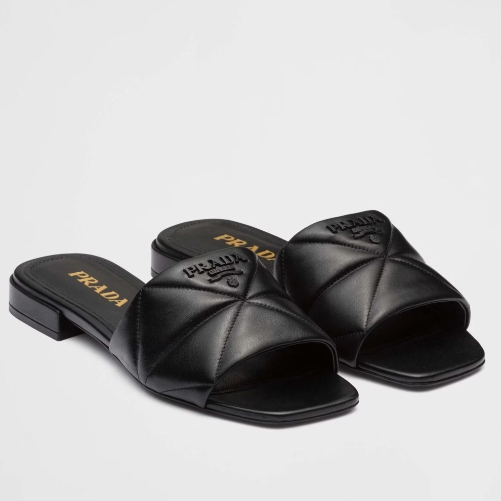 PRADA WOMEN’S SLIDES SANDALS IN BLACK NAPPA LEATHER – PSD061