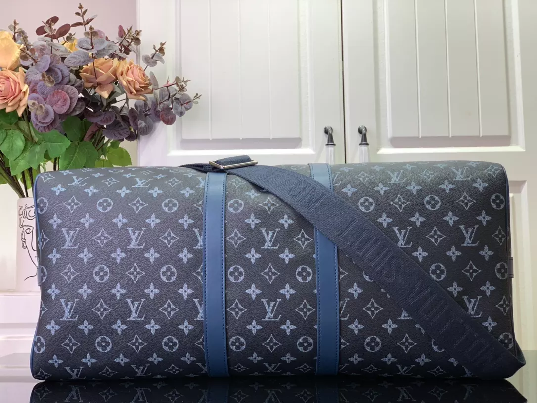 Louis Vuitton Keepall Bandoulière 55 Monogram Eclipse – LW192