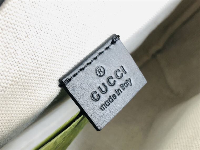 GUCCI GG EMBOSSED BELT BAG – BG004