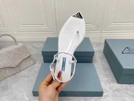 PRADA THONG SANDALS IN WHITE BRUSHED LEATHER – PSD046