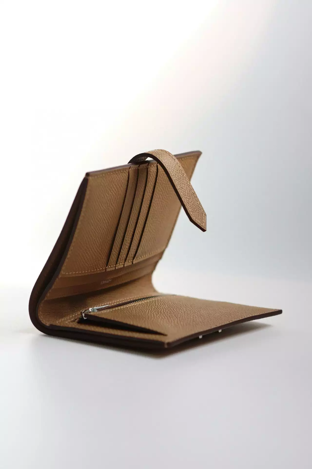 Hermes Bearn Compact Handmade Wallet in Chai Epsom Calfskin – HW151