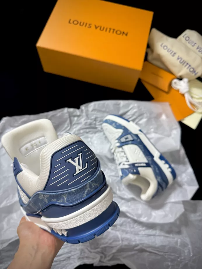 LOUIS VUITTON TRAINER SNEAKER – LVS249