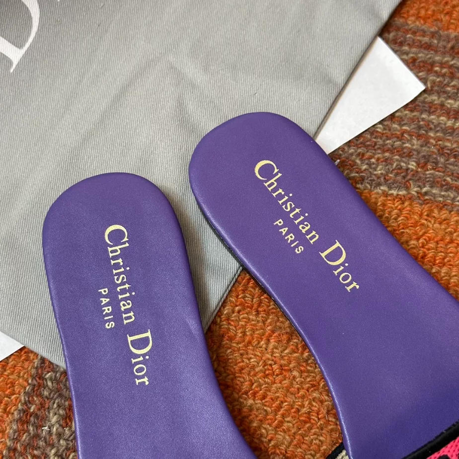 DIOR DWAY SLIDE – DS025