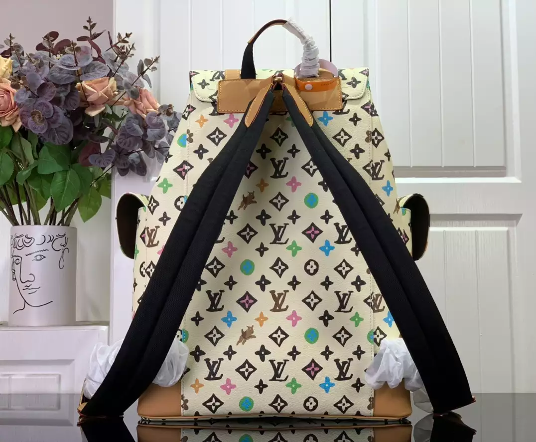LV Christopher MM Backpack in Vanilla Monogram Craggy Coated Canvas – LW186