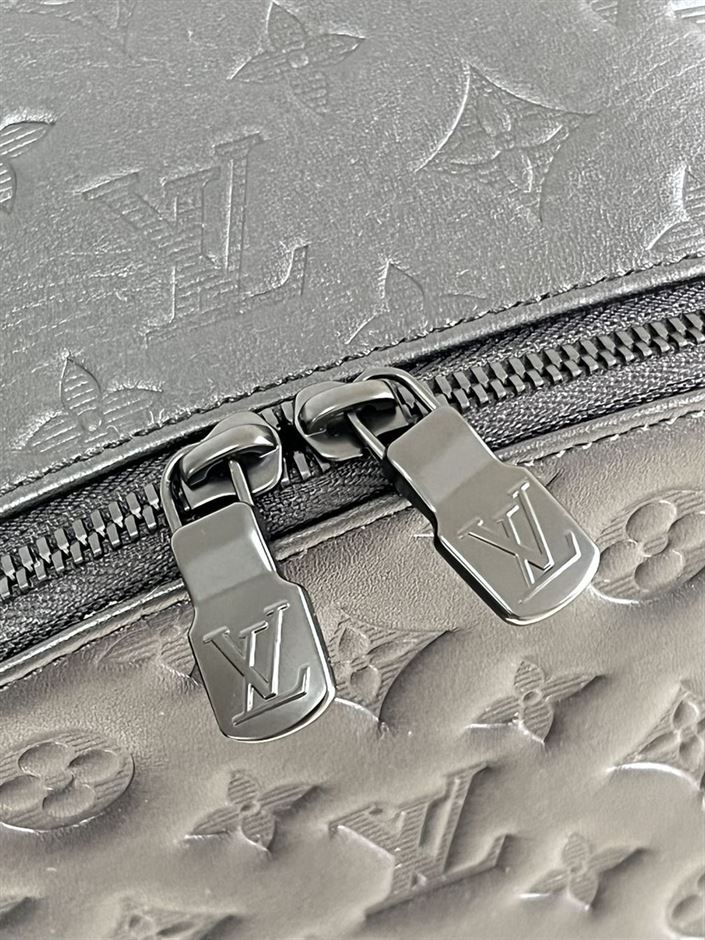 LOUIS VUITTON RACER BACKPACK – LVB014