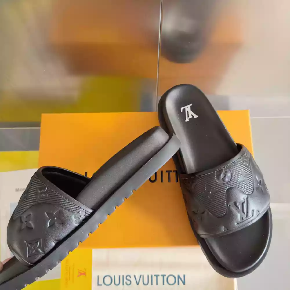 LOUIS VUITTON PALM LEATHER PREMIUM SLIDE – LVSD056