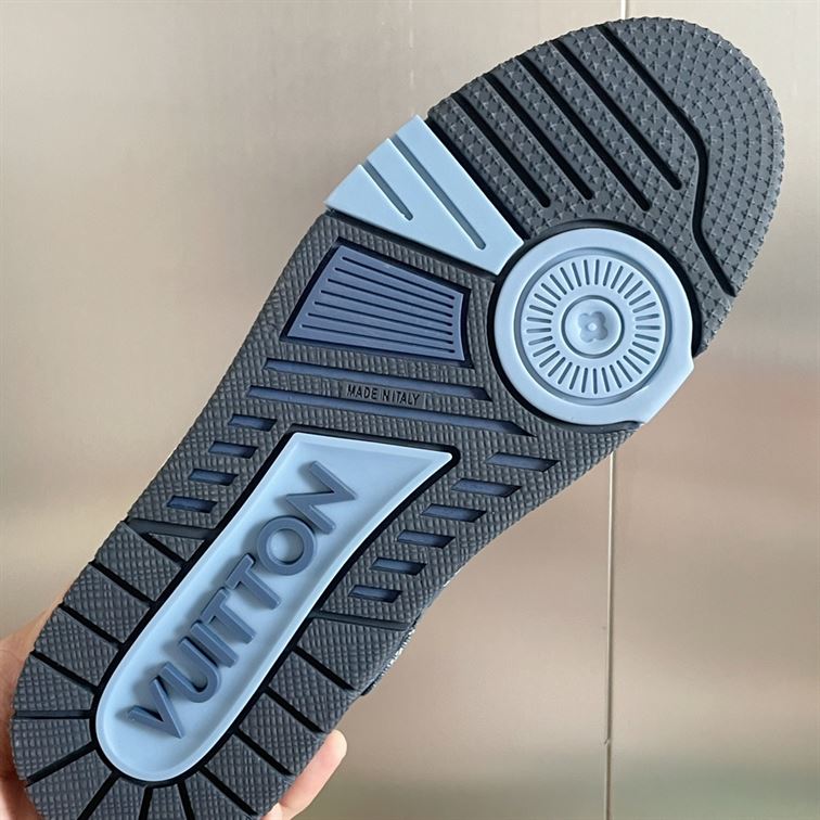 LOUIS VUITTON X NIGO TRAINER SNEAKERS IN BLUE – LVS005