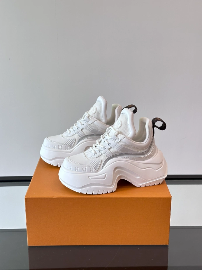 Louis Vuitton Archlight Sneaker – LVS218