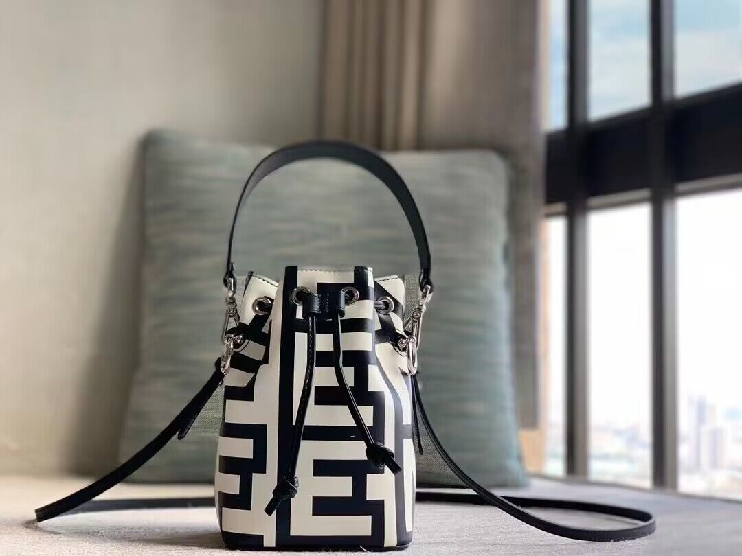 FENDI MON TRESOR TWO TONE LEATHER FENDI BY MACR JACOBS MINI BAG – F042