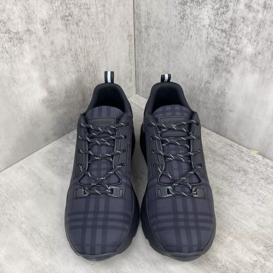 BURBERRY PLATFORM SNEAKERS – BBR064