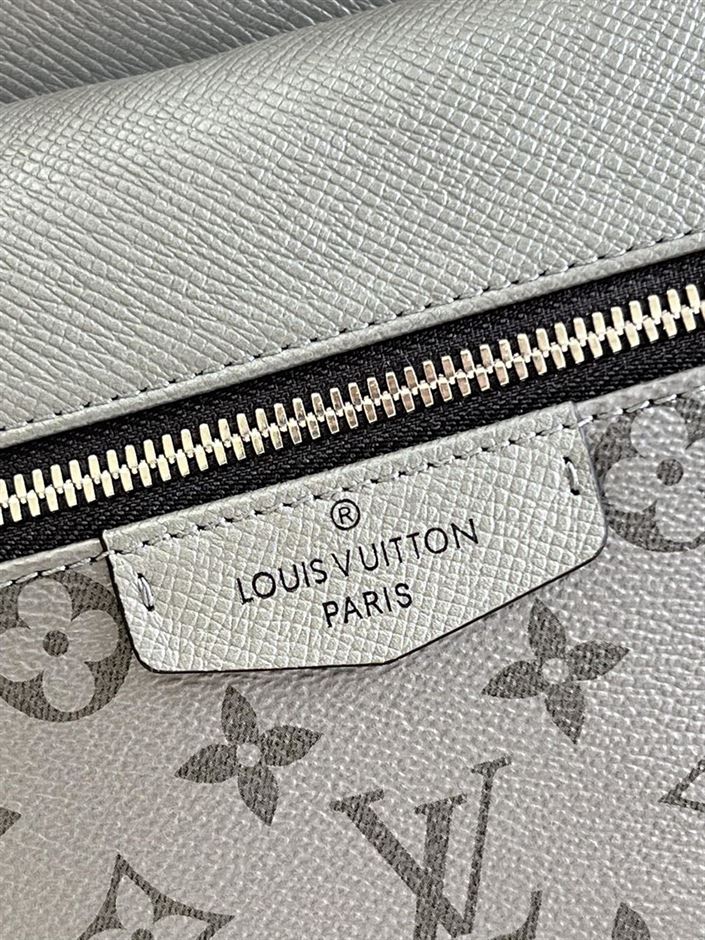 LOUIS VUITTON DISCOVERY BACKPACK PM – LVB016