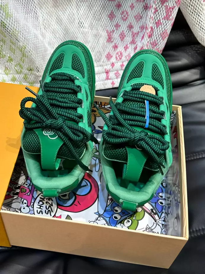 LV SKATE SNEAKERS IN GREEN – LVS227