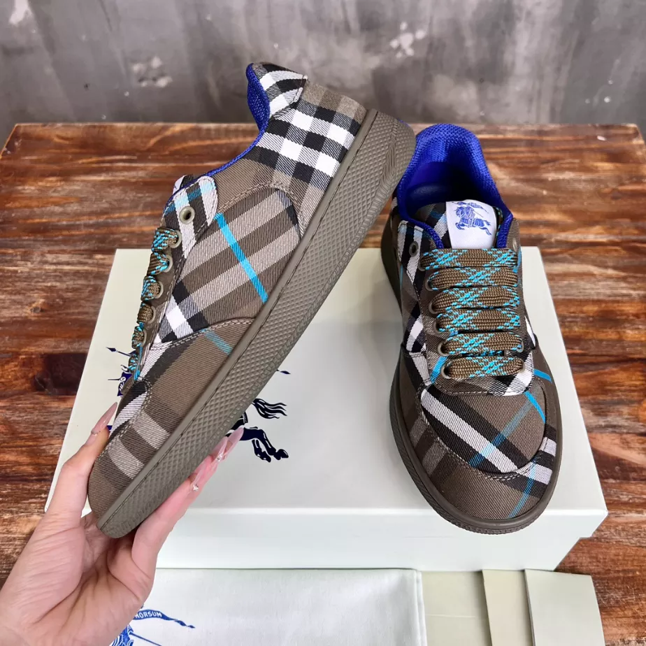 BURBERRY CHECK TERRACE SNEAKERS – BBR070