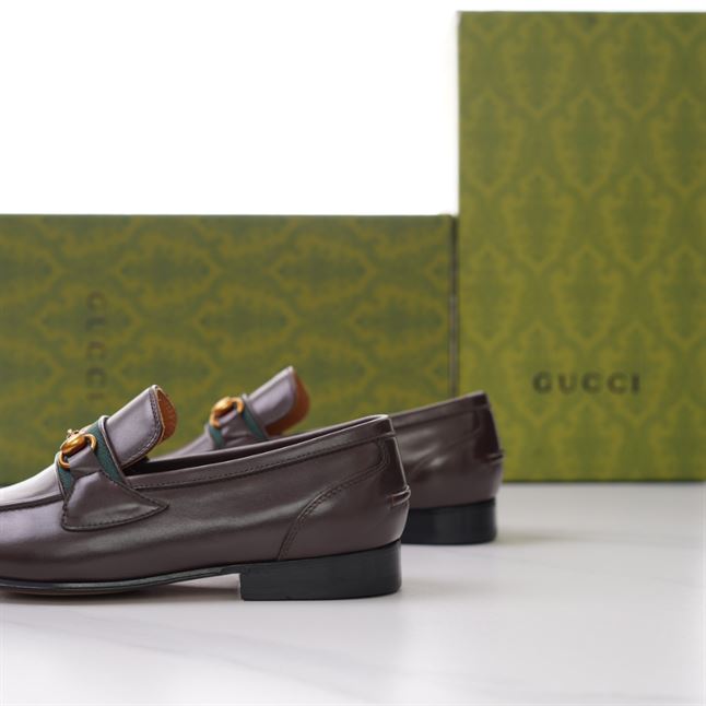 GUCCI BRIXTON WEB LOAFER IN LEATHER WITH HORSEBIT – GL009