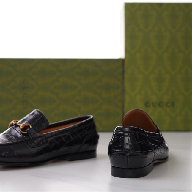 GUCCI JORDAAN CROCODILE LOAFER – GL015