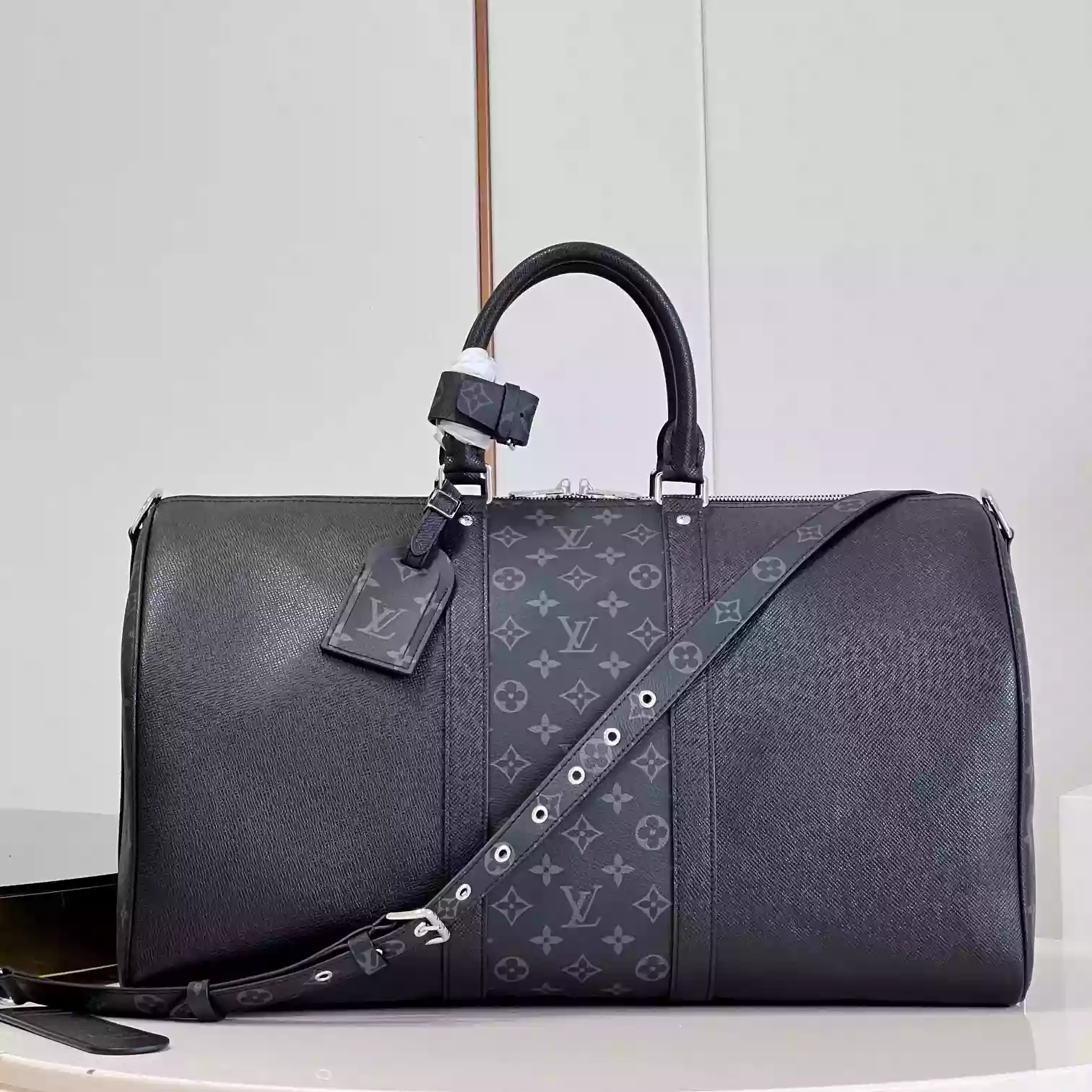 KEEPALL 50 BANDOULIERE TAIGA COWHIDE LEATHER AND MONOGRAM ECLIPSE COATED CANVAS M30235 – LW378