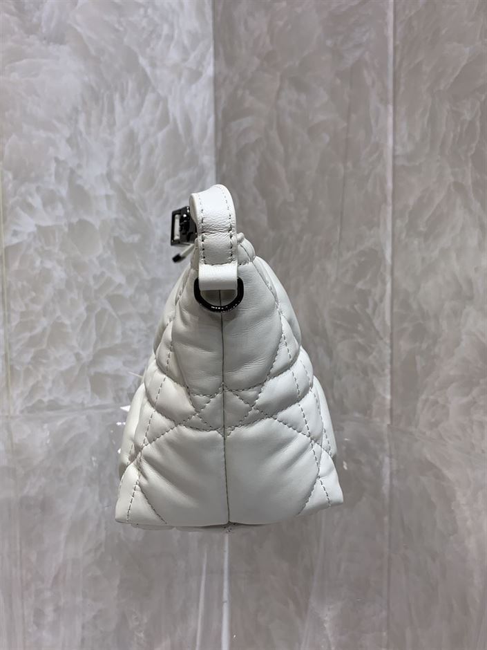 DIOR MEDIUM DIORTRAVEL NOMAD POUCH WHITE MACROCANNAGE CALFSKIN – DOB079